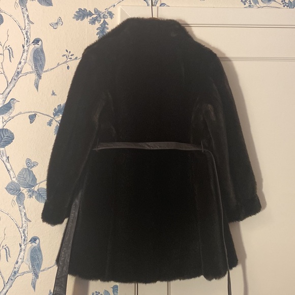 EUC Vintage Faux Fur Coat - Picture 4 of 12